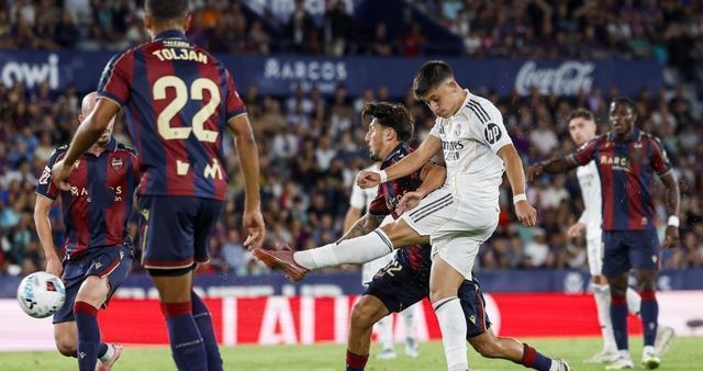 了前场的攻, 也能送出威, entit 了前场的攻, 也能送出威, entit